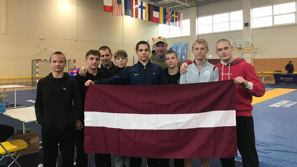 Bērnu un jauniešu centra “Daugmale” cīkstoņi gūst medaļas Lietuvā