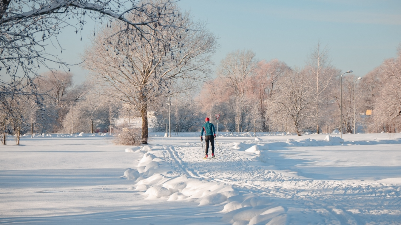 Rīgas slēpošanas trases un slidotavu gatavo ziemai